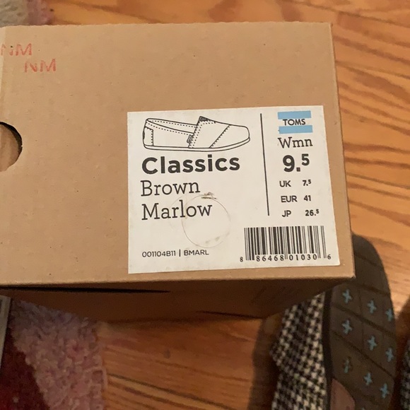 Neiman Marcus exclusive Toms size 9.5 - Picture 4 of 4